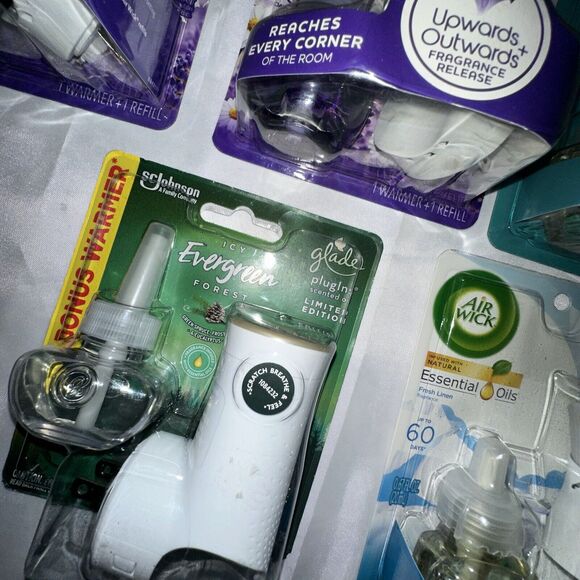 NEW Air Wick/GLADE 5 Plug ins & 5 Scented Oils Fresh Linen, Lavender, Evergreen - Picture 3 of 5